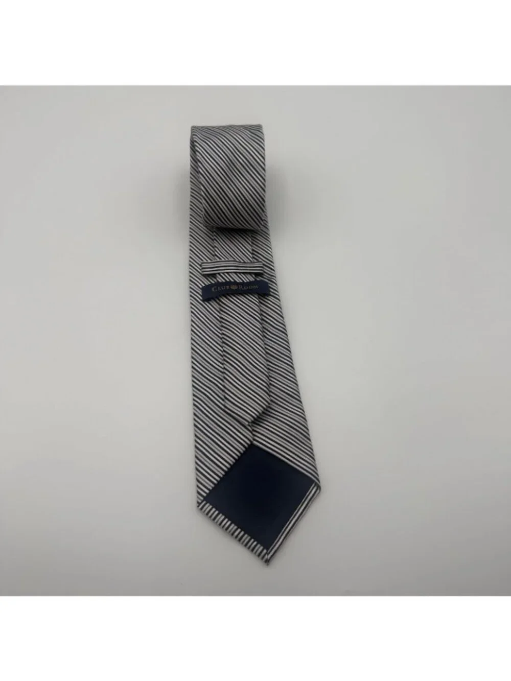 Club Room Men’s Blue White Diagonal Stripe Necktie Classic Business Tie